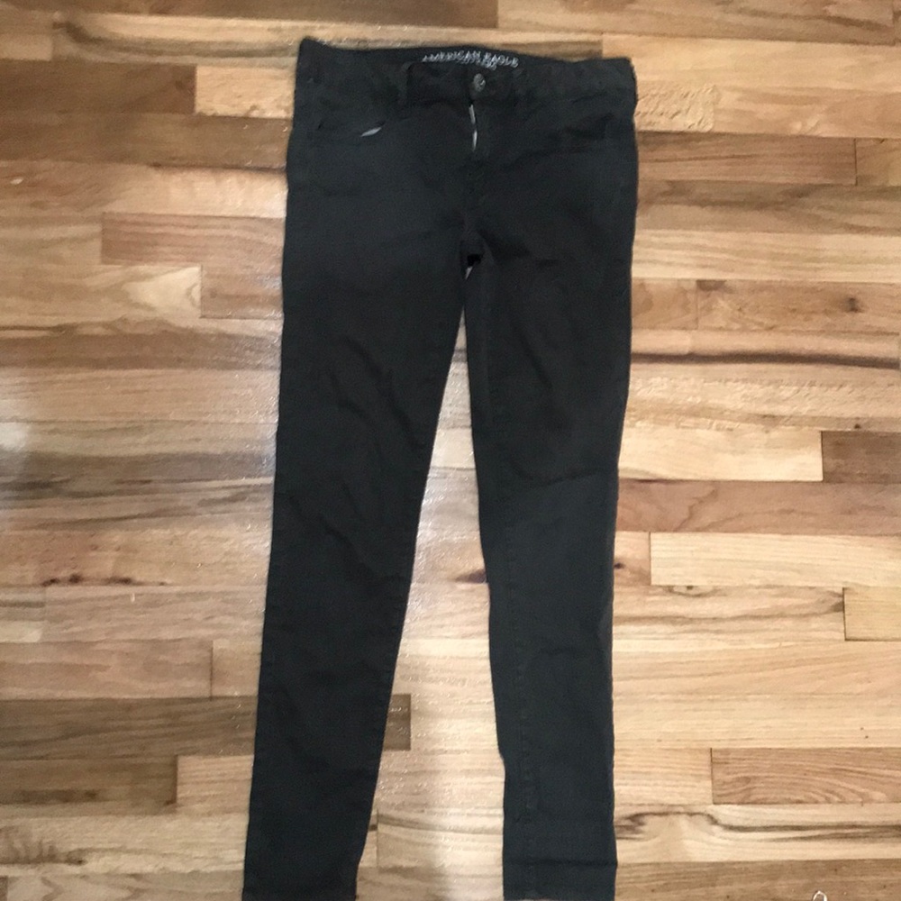 American eagle olive green jegging/pant